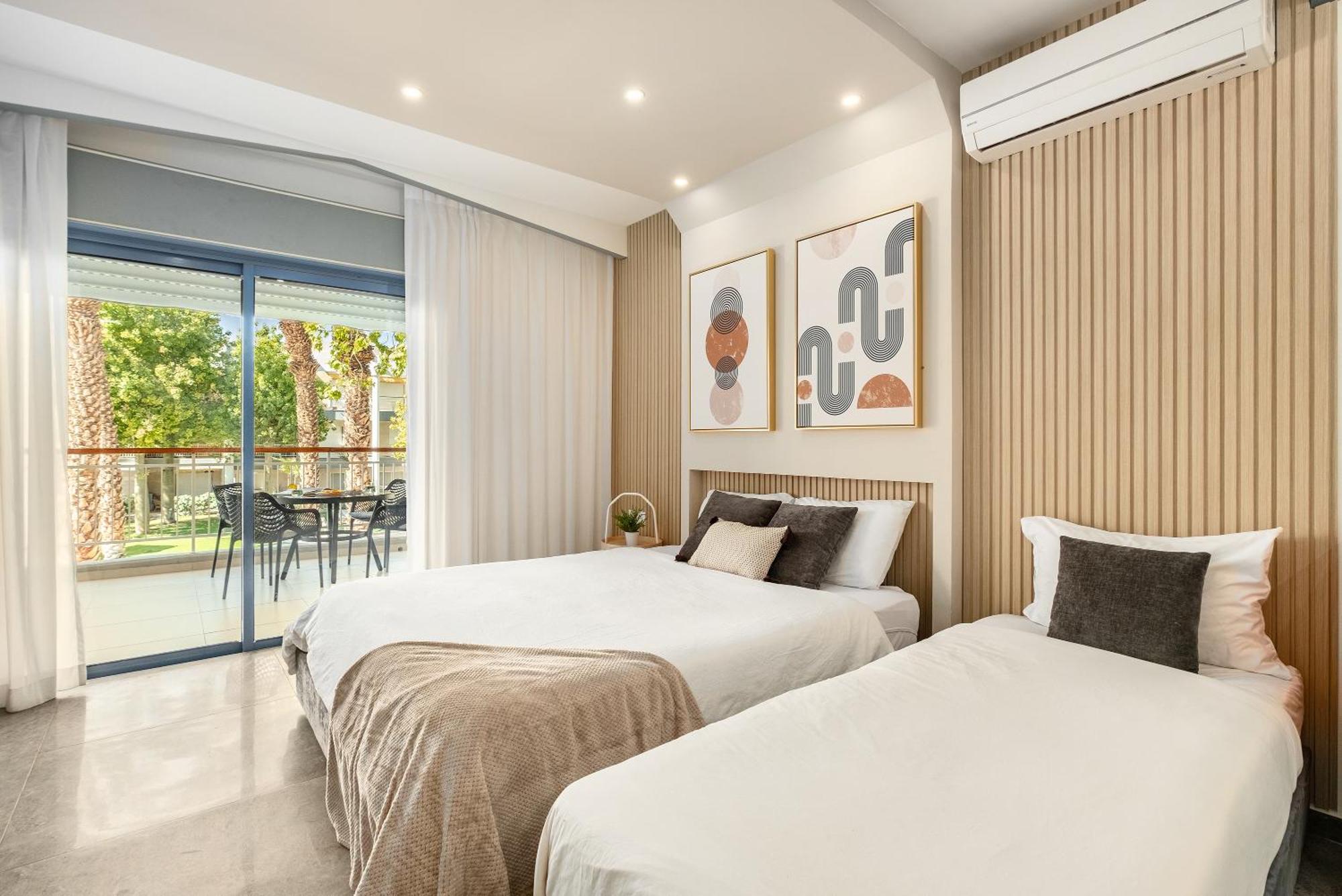 Royal Park Apartments Resort By Sea N Rent エイラート エクステリア 写真